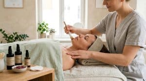 Moin aus dem Kleinen Kielort! Wenn wir über Nachhaltige Hautpflege sprechen, geht es bei Gloria Glow um mehr als nur um recyclebare Verpackungen. Es geht um die Frage: Wie können wir Ihre natürliche Ausstrahlung bewahren, ohne dabei die Haut oder die Umwelt unnötig zu belasten?